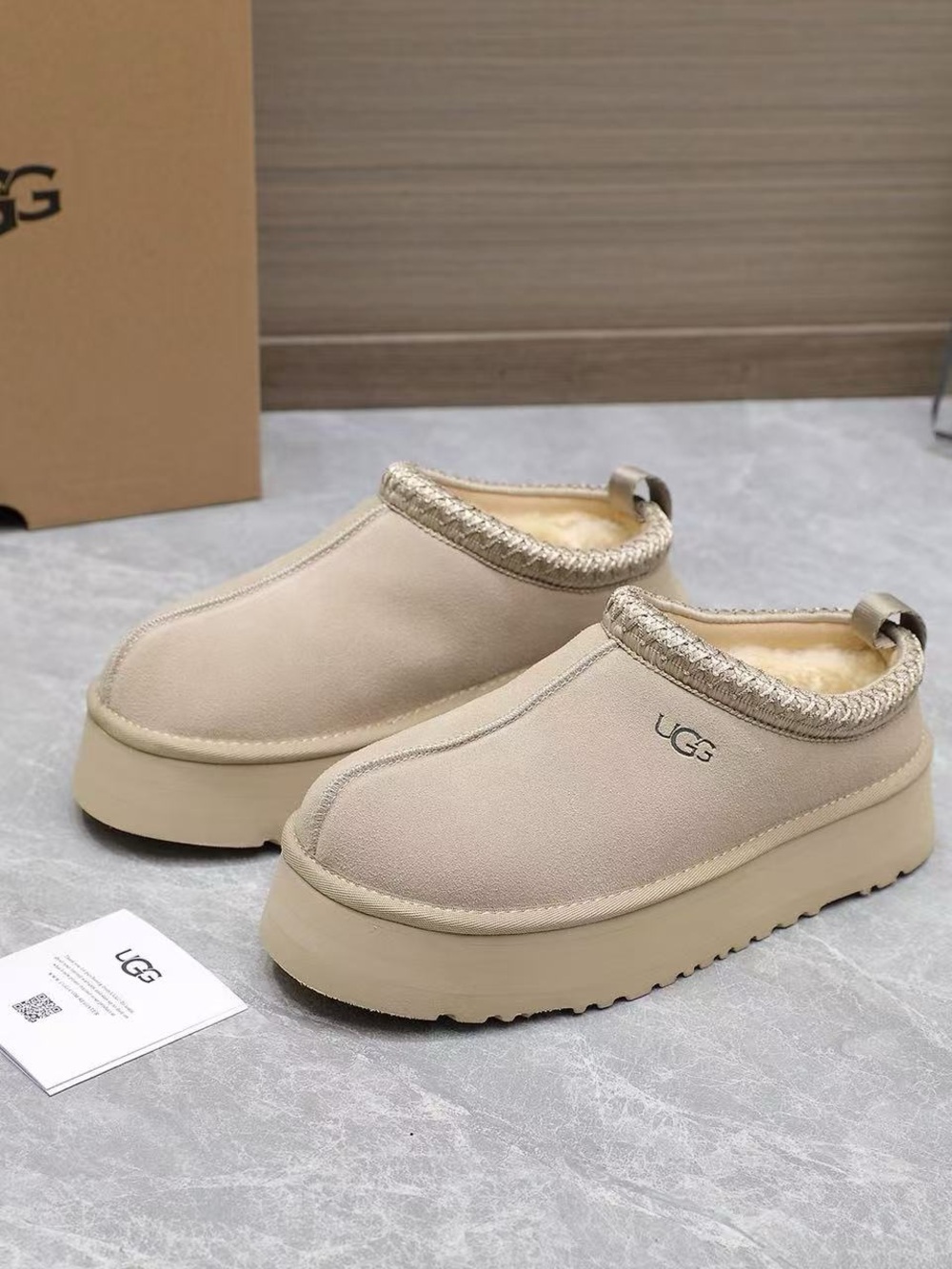 Ugg Tazz Tasman Platform Slippers Beautiful Mustard Seed